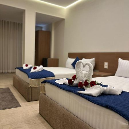 Town Hotel Kaherah Luaran gambar
