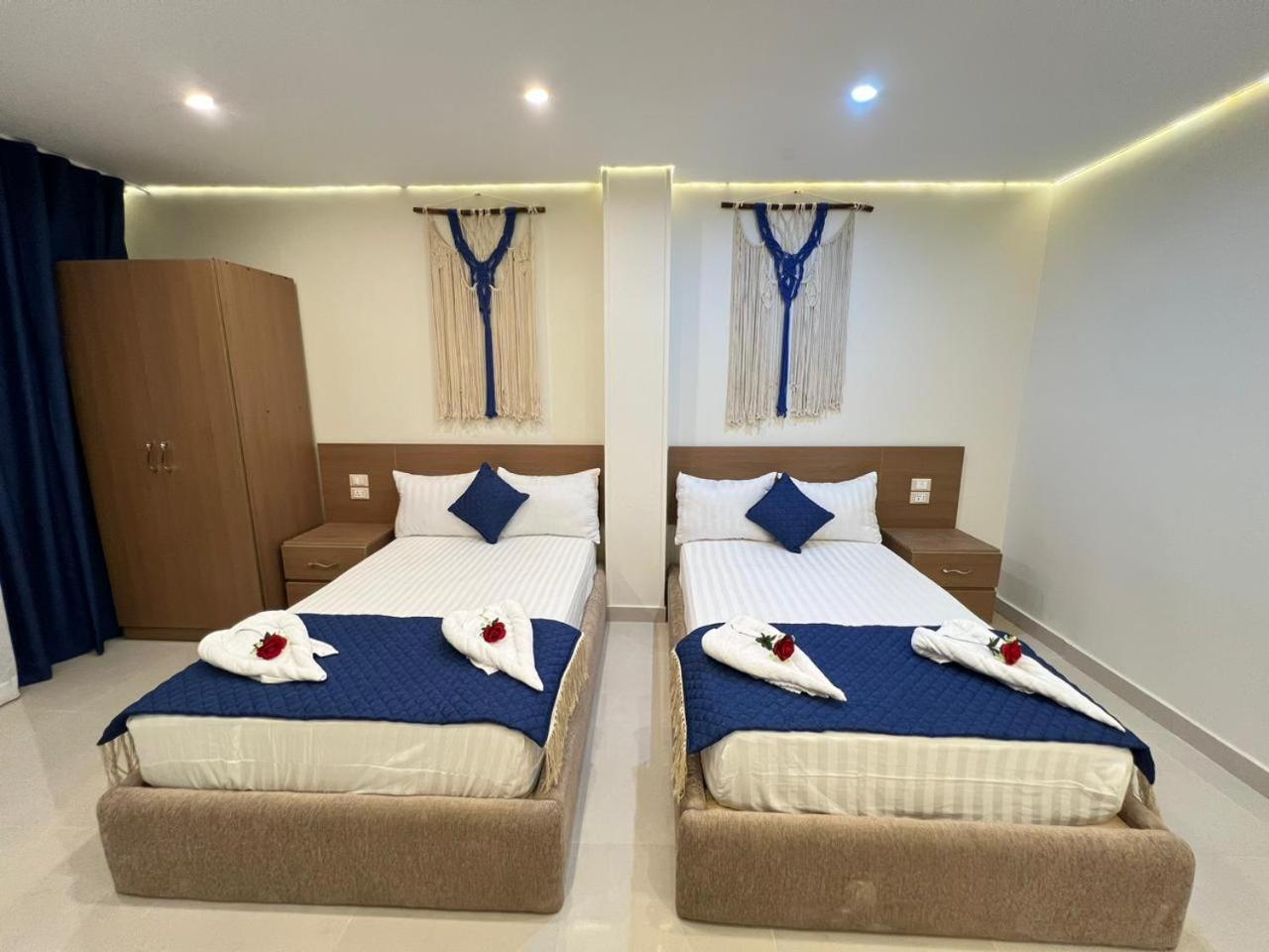 Town Hotel Kaherah Luaran gambar