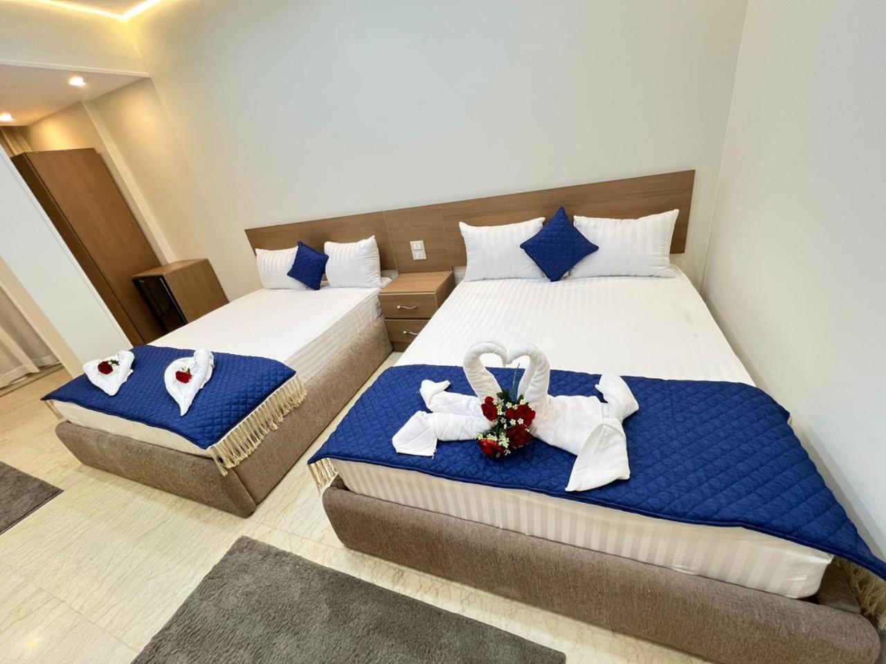 Town Hotel Kaherah Luaran gambar