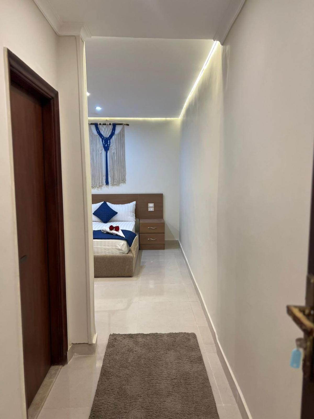 Town Hotel Kaherah Luaran gambar