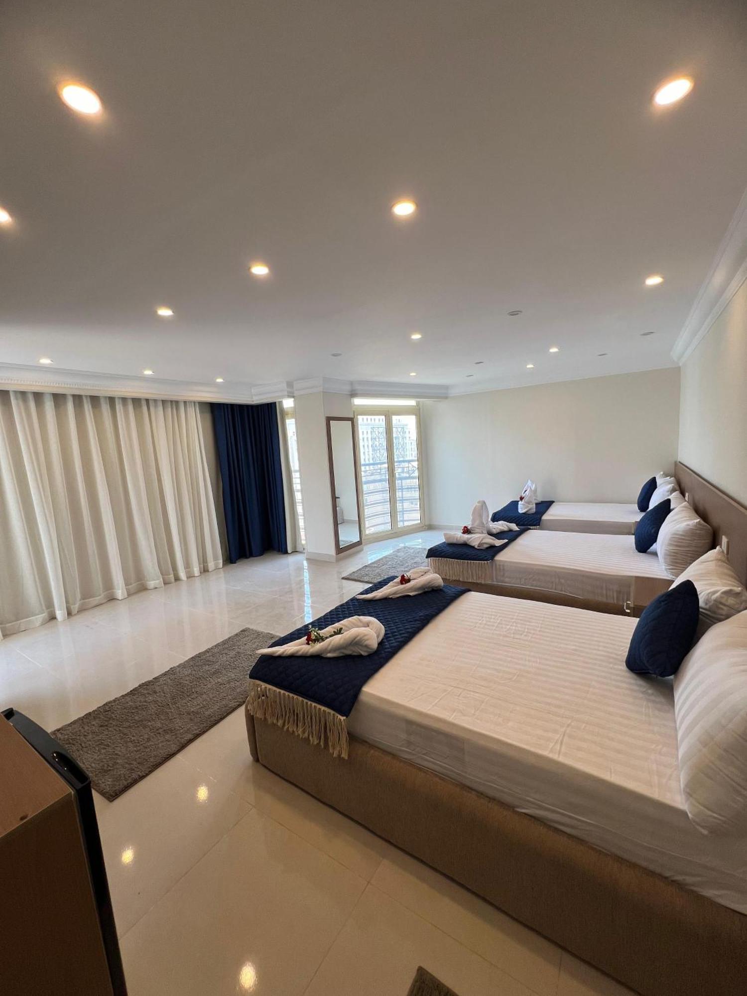 Town Hotel Kaherah Luaran gambar